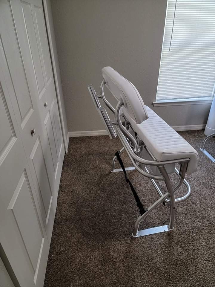 Deluxe leaning post