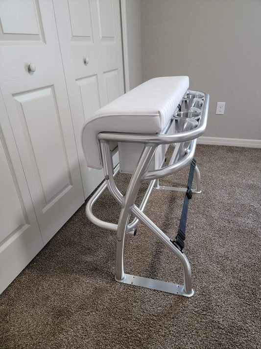 Classic leaning post